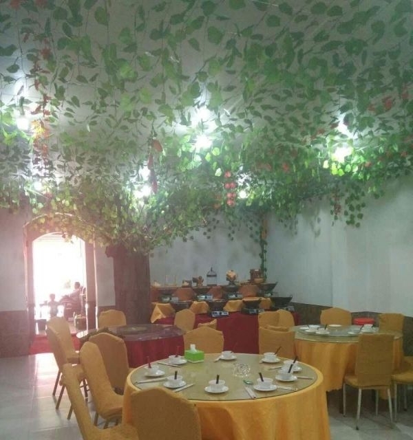 胜利西路皇家一号对面路南 酒楼餐饮 商业街卖场