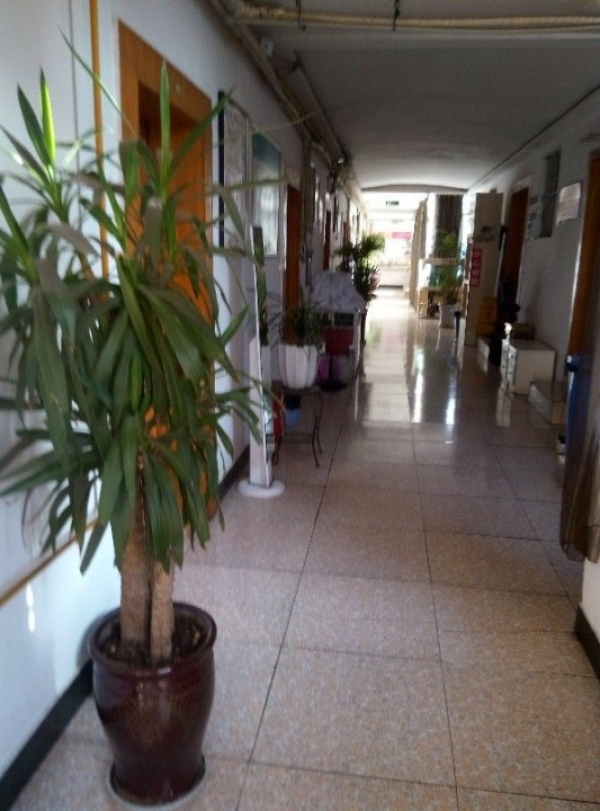 德阳宾馆转让位于芳草地