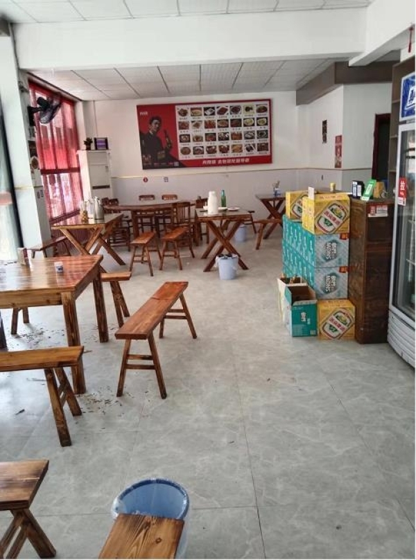大型工地旁不涨租带包间盈利餐馆低价急转