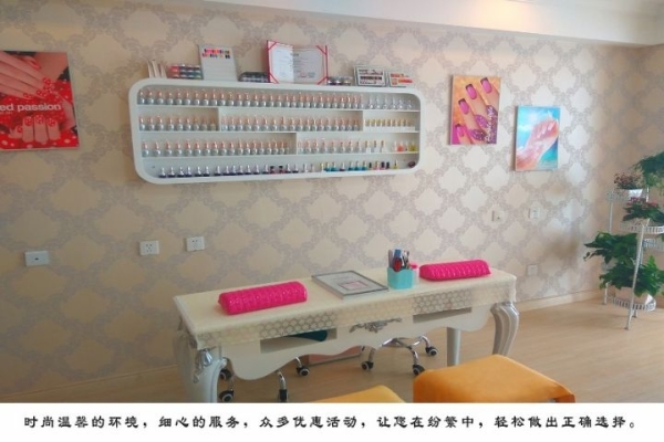 盈利中美甲店转让,没有转让费,有固定客源,接手即可盈利