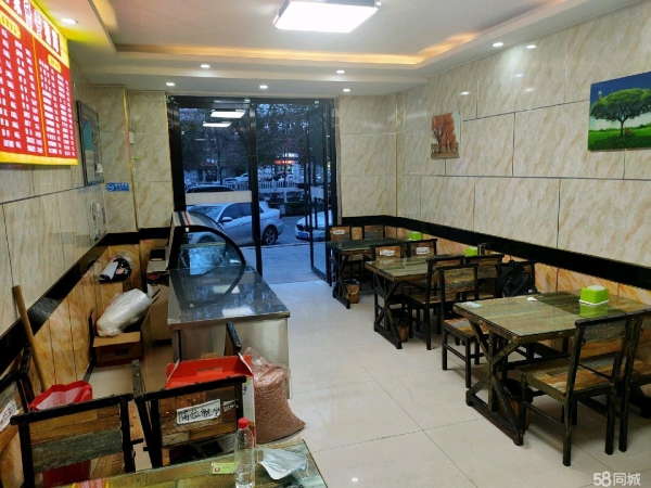 (转让)本店位于江南小镇西门口，诚心转让，有意者详询！