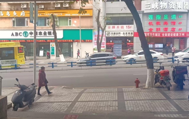 万州区营业中餐饮店整体转让！