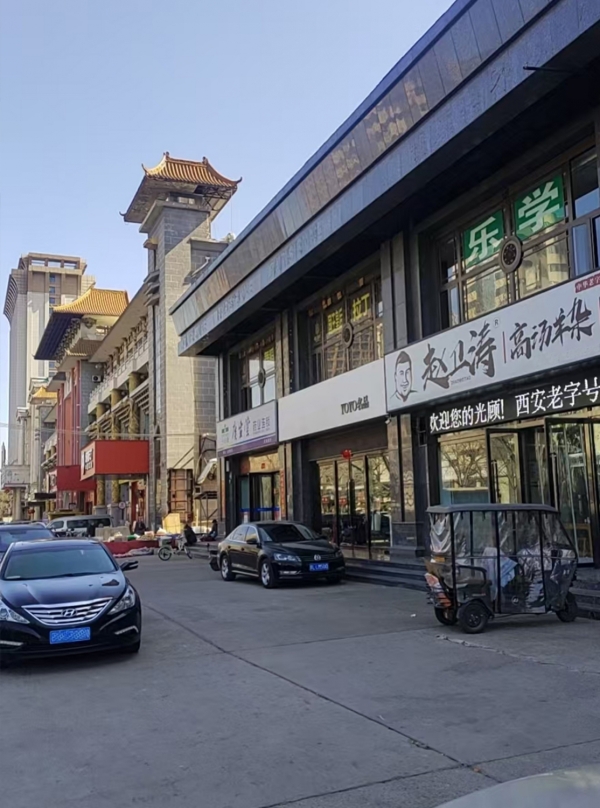 侯马市朝天门夜市旁高汤羊杂店出租转让！