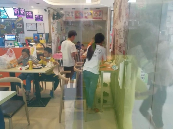 汉堡奶茶店转让