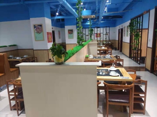  高档社区底商盈利火锅店急转