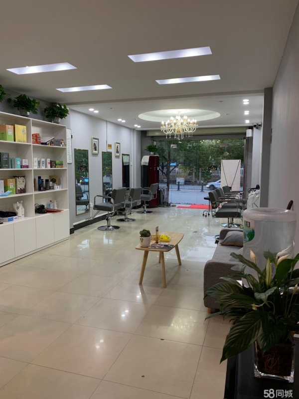 (转让)因生病需手术回家疗养将美发店承包别人干，租金低无转让费生意好