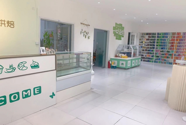威海荣成市振华商厦烘焙店转让！