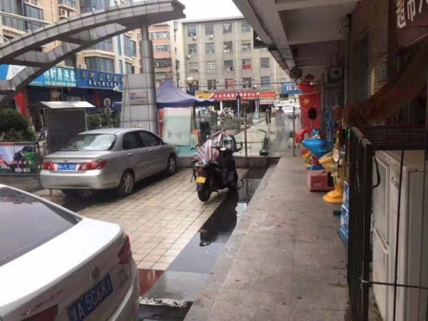 门面空转 可带家电转让