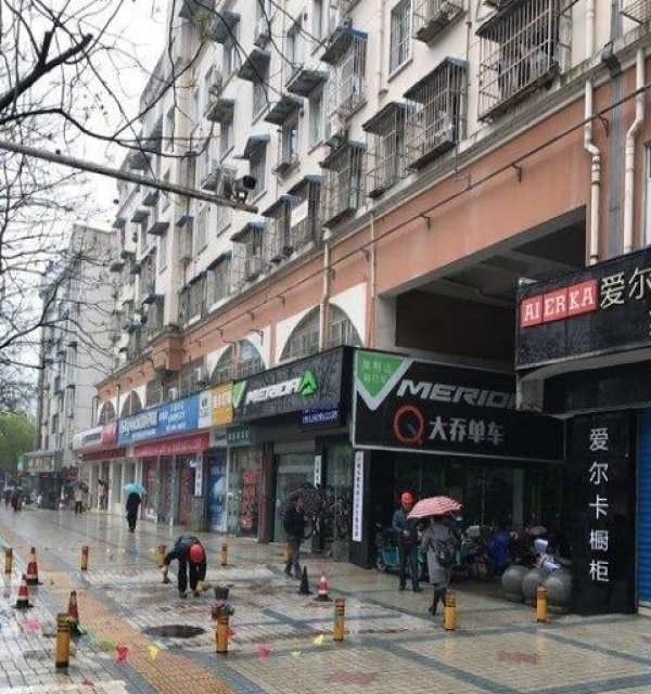 民族现在中山中路 商业街卖场 180平米