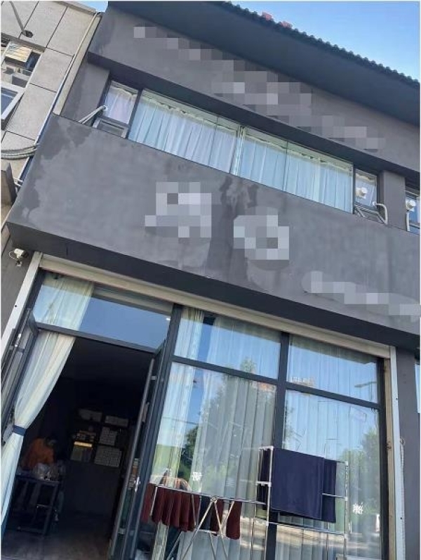 大型高端小区临街带会员美容院转让