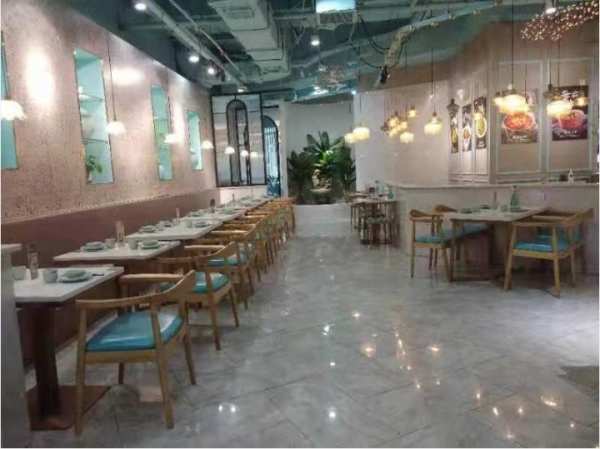 地铁口大型购物中心精装盈利餐厅转让