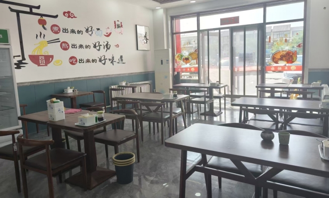 锡林浩特市德克隆超市附近贝子庙面馆转让！