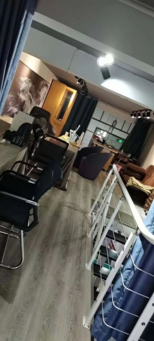 三大小区临街盈利美容院3万急转（可空转）