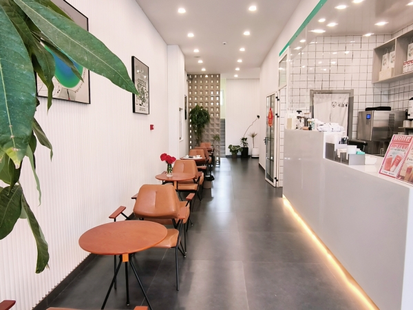 锡林浩特营业中小吃饮品店低价转让！