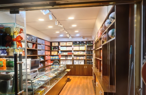 康定市老城核心区旺铺急转！