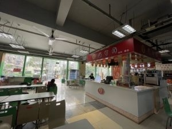 食堂15平档口低价转