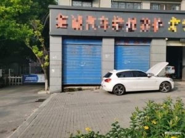临街120平两间门头临街店铺出租