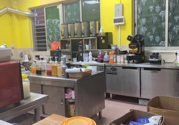 奶茶店转让，包设备包材料包装修包配方3万