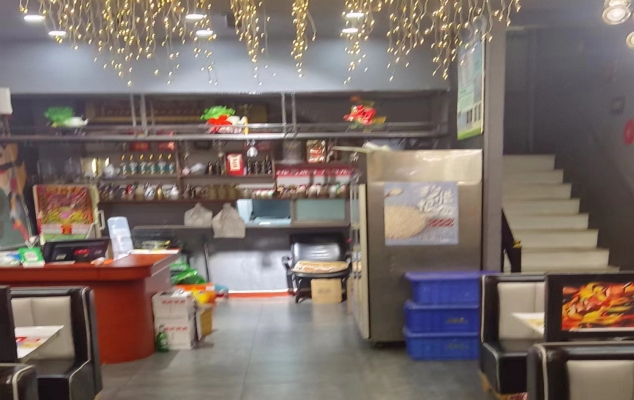 准格尔旗营业中烧烤店转让！