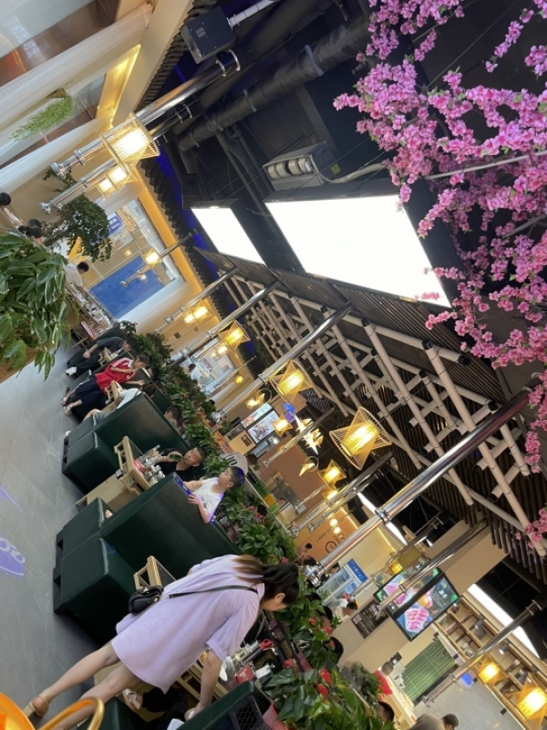 营业中的自助餐厅转让