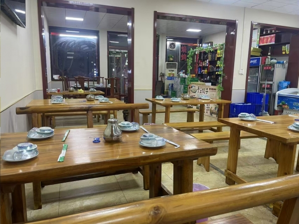 章丘区营业中莉莉花椒鸡餐饮店整体转让！