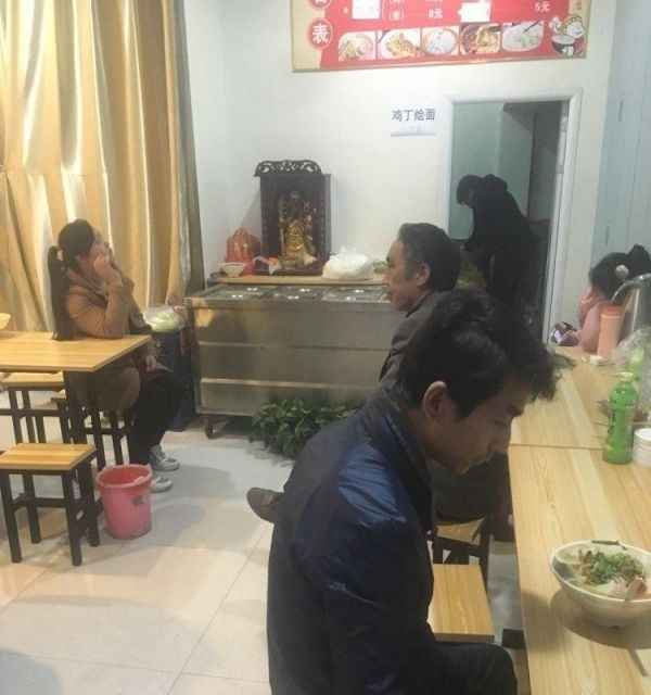 焦作市百货大楼步行街