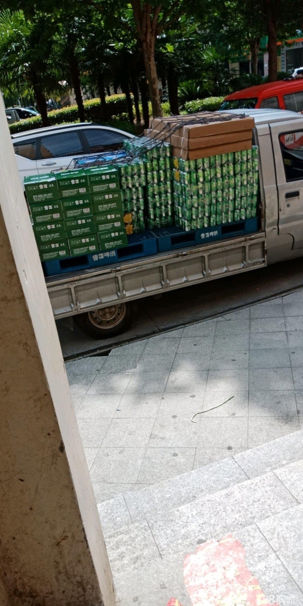 (转让)超市，小区大门口，小区就一个大门，进出必走的大门