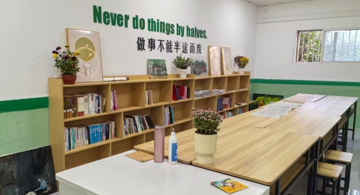 贞丰县中大街营业中的托管转让！