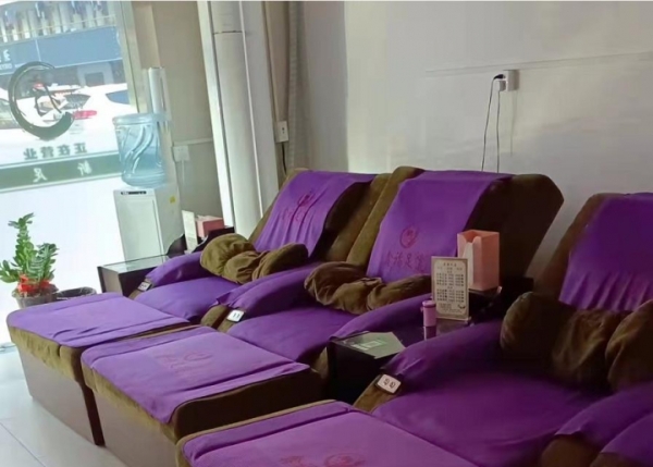 有停车位正件齐全盈利足疗店转让