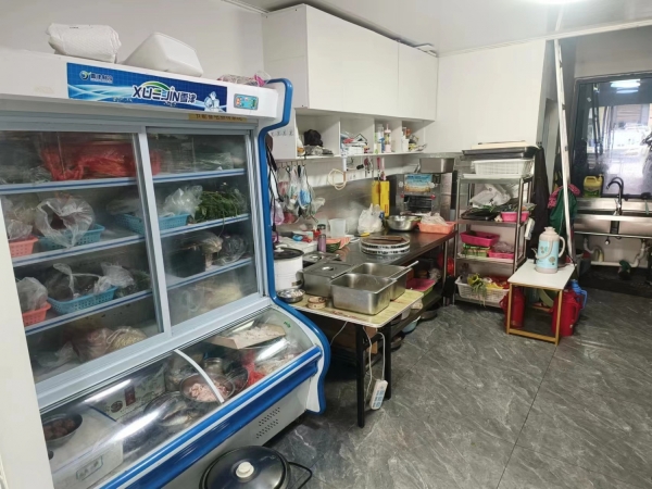 营业中的早餐店转让