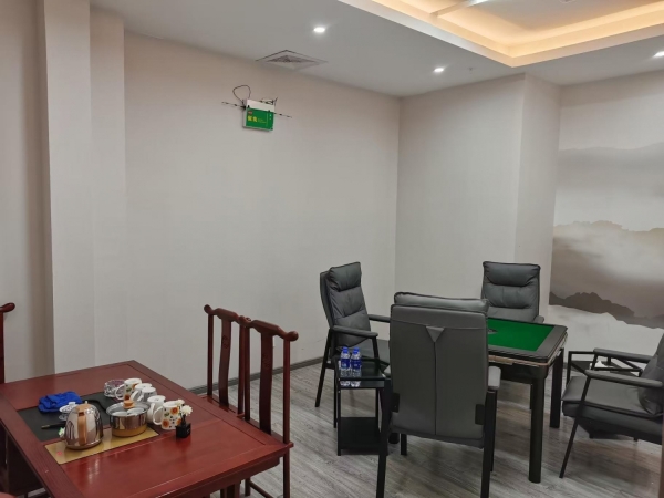 修水县欢乐海岸四楼雀兔自助棋牌室转让！