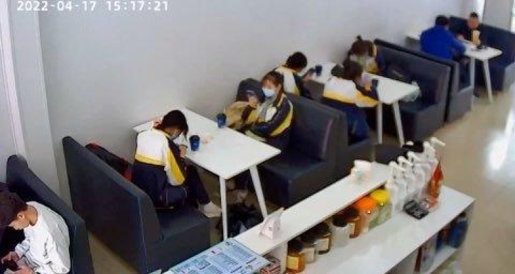 (转让)水街双开门面奶茶店、精装修整体转让可空转