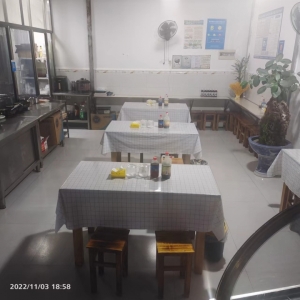 小吃店转让，医院附近  多个小区环绕