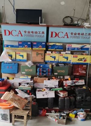 涉县开发区农牧局家属院楼下五金店转让！