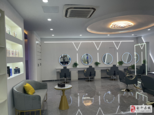 东山大街米兰街美发店转让(可空转)