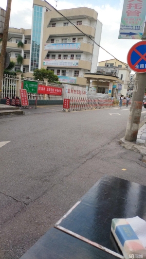 (转让)实验小学门口，位置好，房租便宜