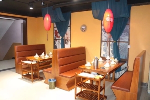 莱西琴岛东路营业中火锅店低价转让！