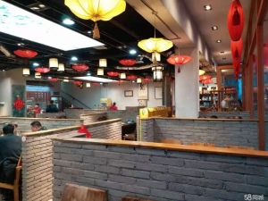 北部工业区和月大街55号临街营业中餐饮旺铺出兑