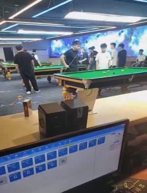 依兰县依兰镇一街三委康溪盛世台球俱乐部转让！