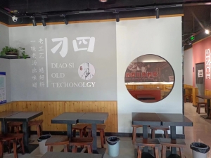 武强县营业中麻辣烫整体低价转让！