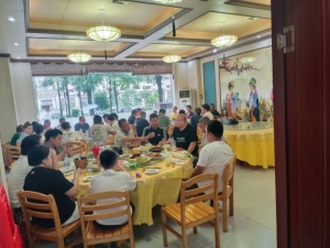 新东方村酒楼