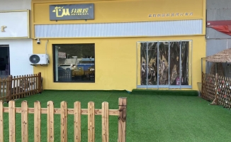 府谷县啤酒广场院内餐饮店转让！