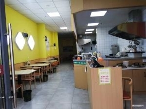 临街240平旺铺人流量大客源稳定