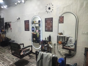 盈利中理发店