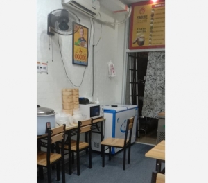 快餐店超低价急转