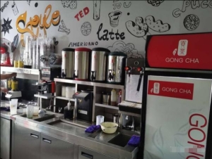  地铁口证件齐全奶茶店转让