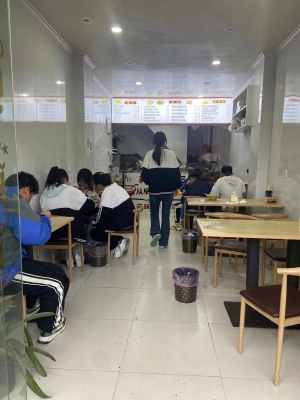 营业中面馆转让
