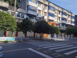 临街商圈 长阳15年老店新农超市盐业店转让