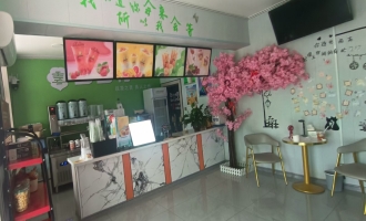 同心县文化广场大舞台后面奶茶店转让！