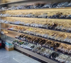 神木市麟州街中段洗鞋店转让！